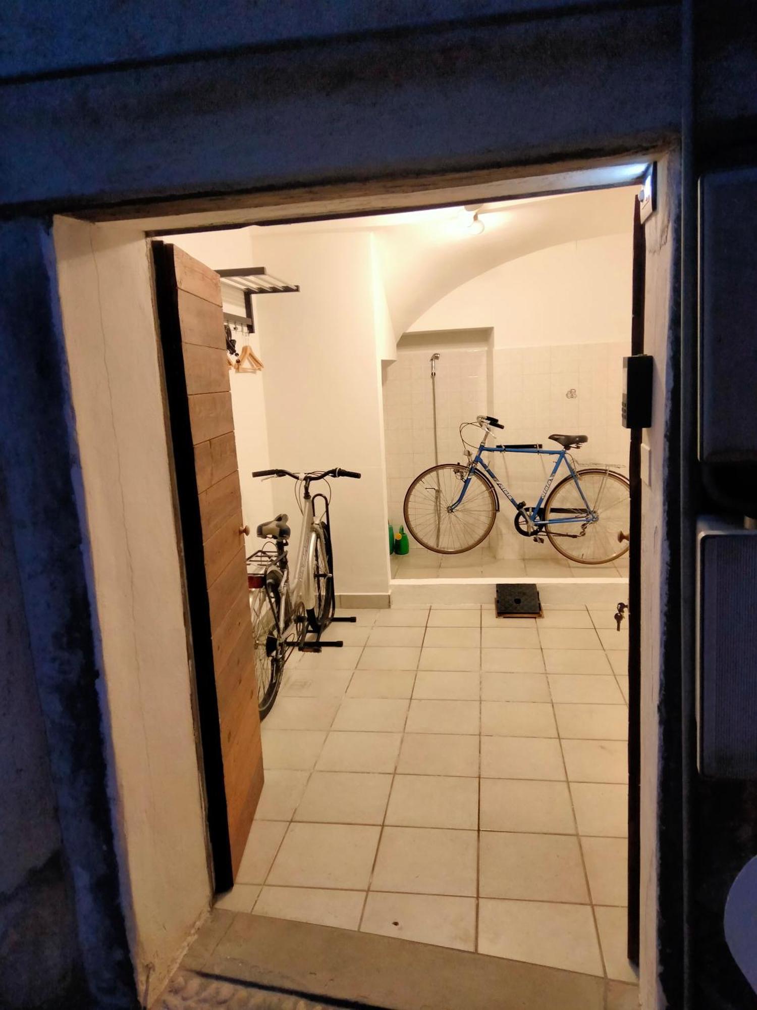 Casa Storta - Cycle Garage Con Biciclette Βίλα Pisogne Εξωτερικό φωτογραφία